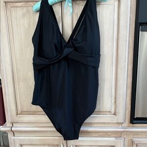 Black One-Piece Swimsuit Sz 24W LN